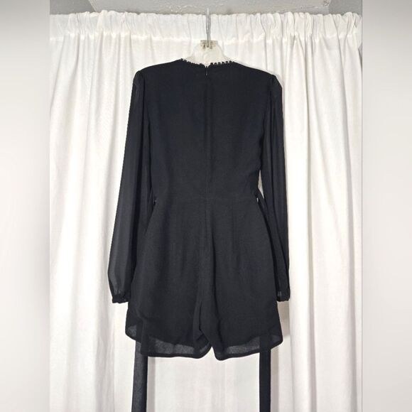 Express long sheer sleeve v-neck romper Black Sz 2 - Picture 12 of 14